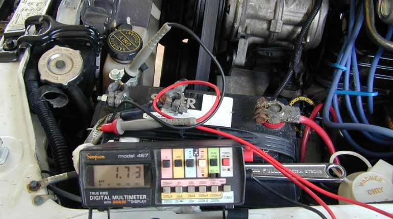 تست ولتاژ باتری در هنگام خاموش بودن ماشین 